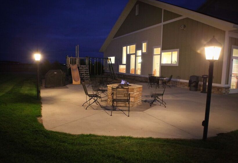 Grandstay Hotel & Suites Perham