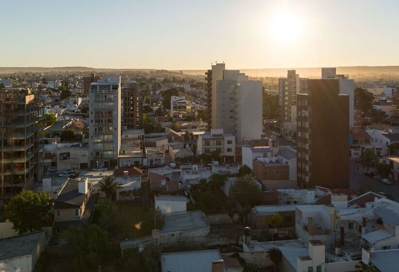 هتل Dazzler By Wyndham Puerto Madryn