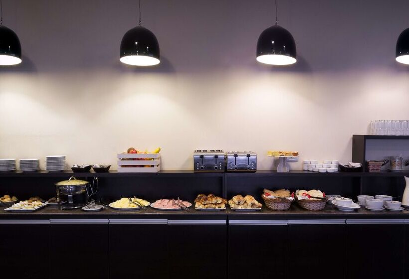 هتل Dazzler By Wyndham Puerto Madryn