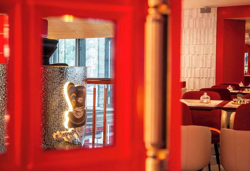 Отель Eclat Beijing