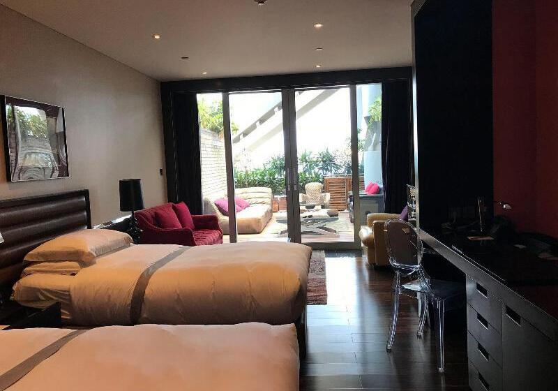 Отель Eclat Beijing