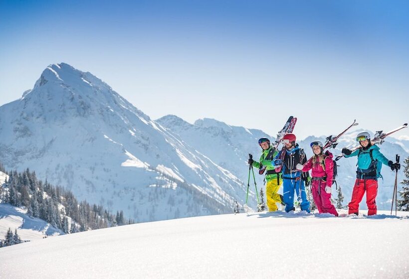 Отель Resl Resort