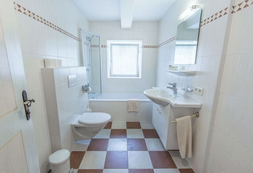 Отель Resl Resort