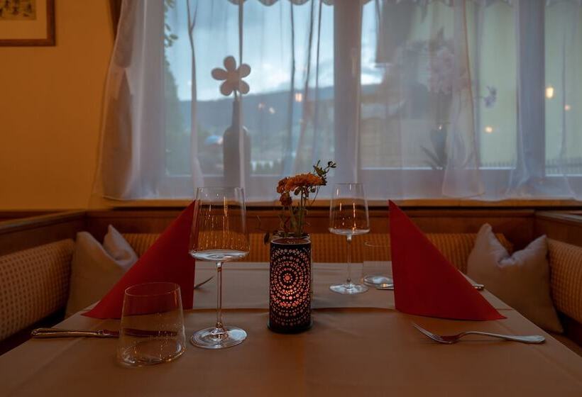 Отель Gasthof Eschbacher