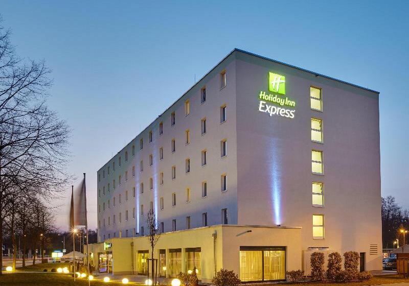 Hotel Holiday Inn Express Neunkirchen, An Ihg