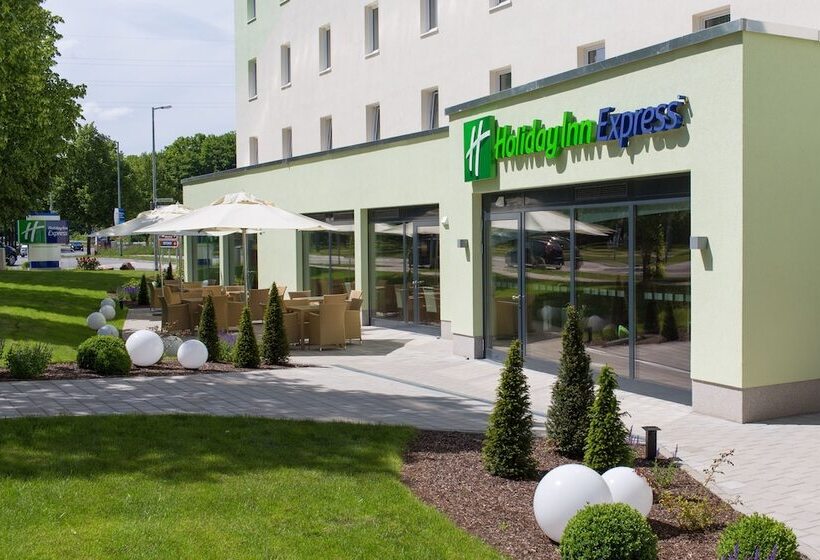 Hotel Holiday Inn Express Neunkirchen, An Ihg