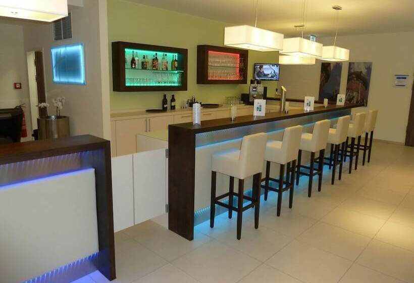 Hotel Holiday Inn Express Neunkirchen, An Ihg