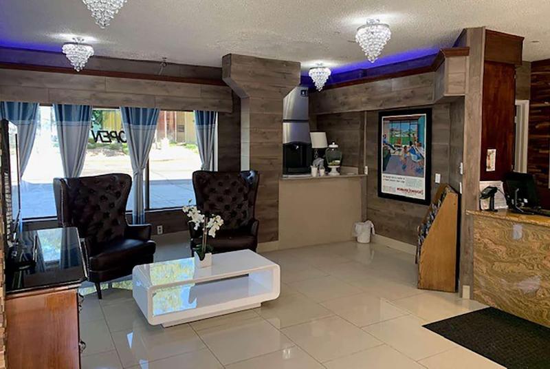 酒店 Howard Johnson By Wyndham Downtown Reno