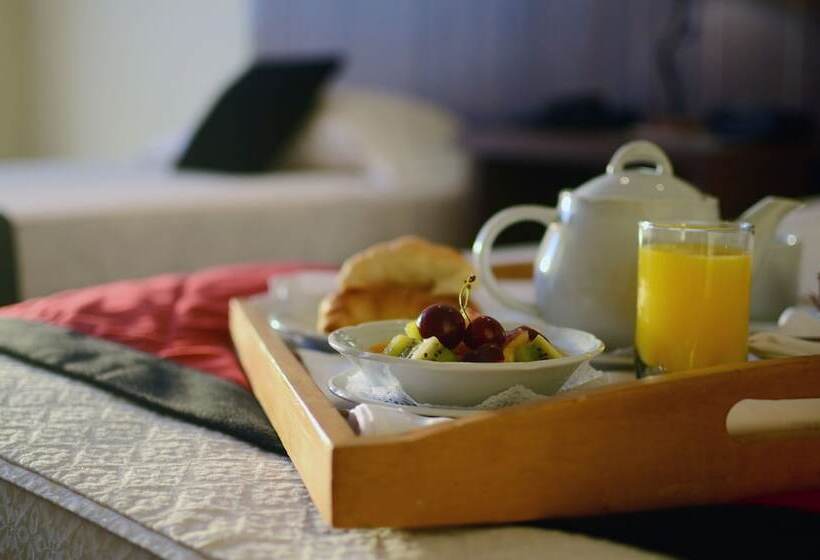 ホテル Huinid Pioneros