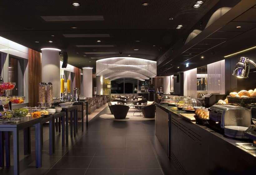 בית מלון כפרי Innside By Meliá Dusseldorf Hafen