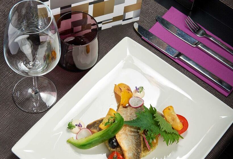 בית מלון כפרי Innside By Meliá Dusseldorf Hafen