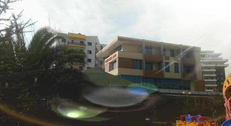 호텔 Kompleksi Arifi