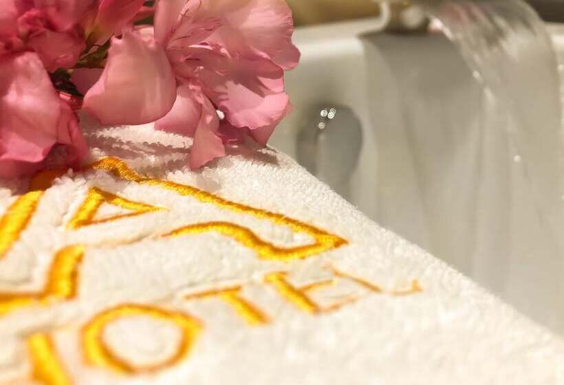 호텔 Kompleksi Arifi