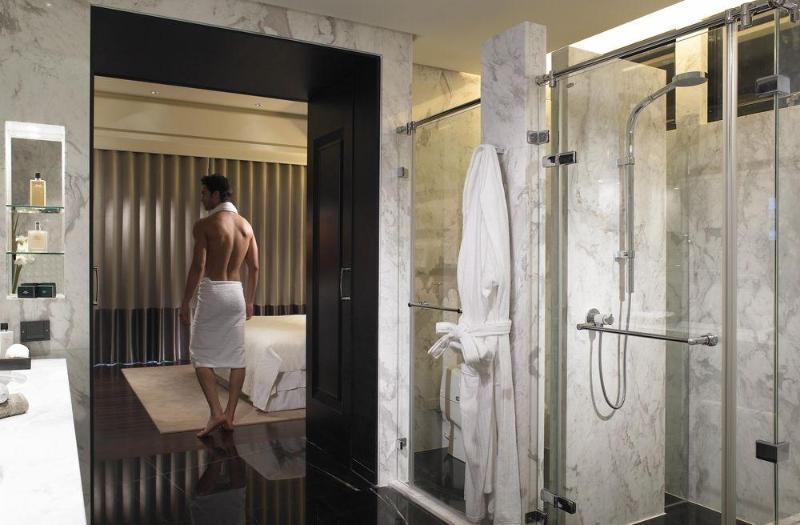 هتل Leofoo Residences