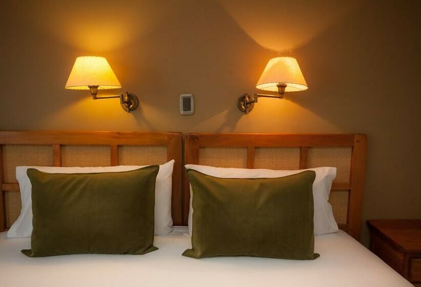 בית מלון כפרי Lodge Lakutaia