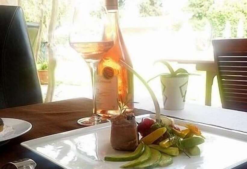 בית מלון כפרי Logis La Bastide Des Golfs