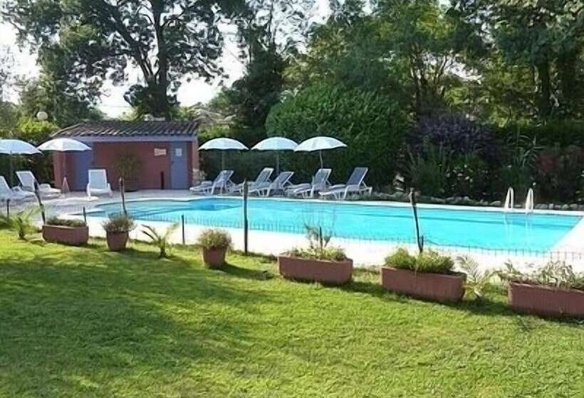 בית מלון כפרי Logis La Bastide Des Golfs