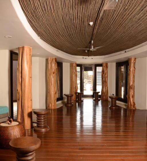 בית מלון כפרי Nayara Hangaroa