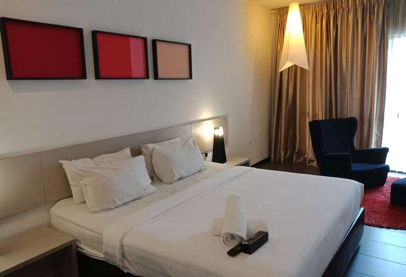 Отель O Boutique Suites