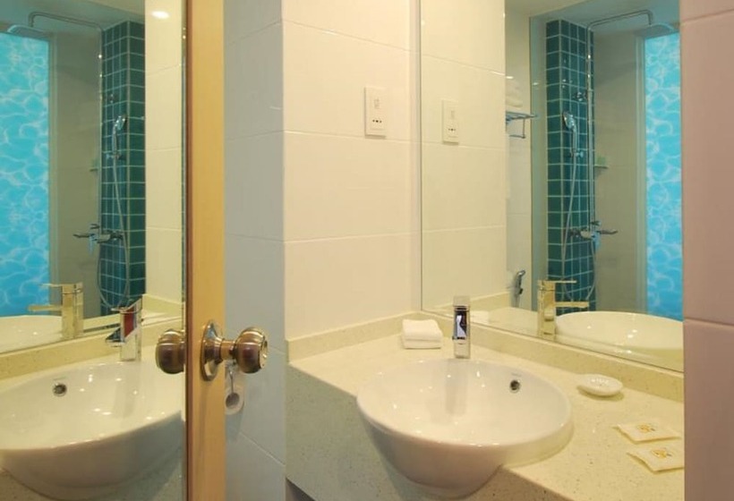 בית מלון כפרי Oceania