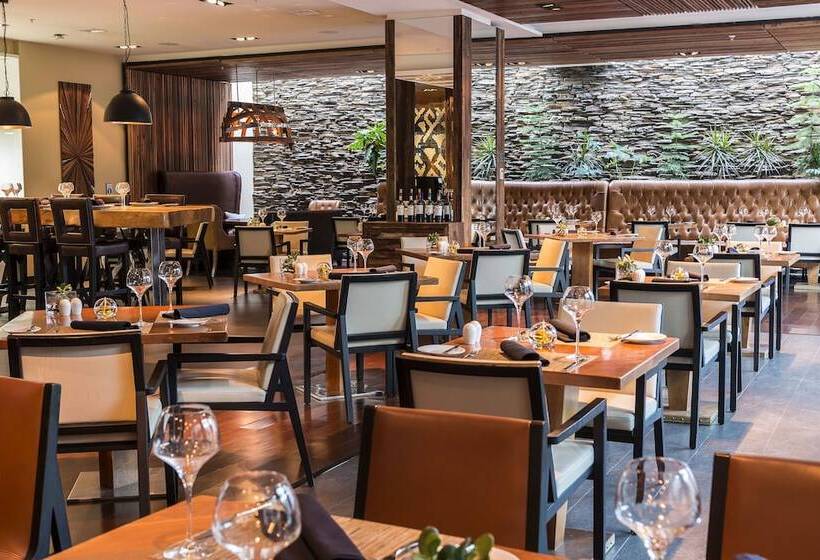 בית מלון כפרי Renaissance Santiago By Marriott