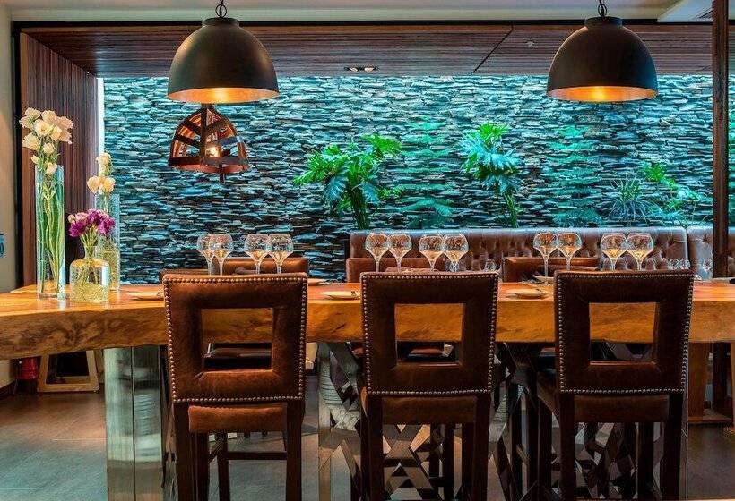 בית מלון כפרי Renaissance Santiago By Marriott