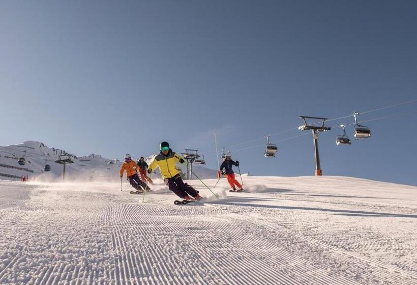 בית מלון כפרי Ritzlerhof   Adults Only