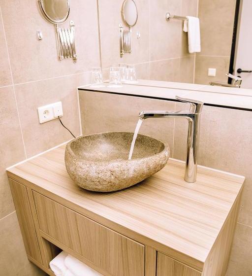 ホテル Bernstein Salzlandcenter