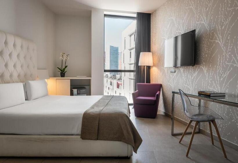 בית מלון כפרי Sb Plaza Europa