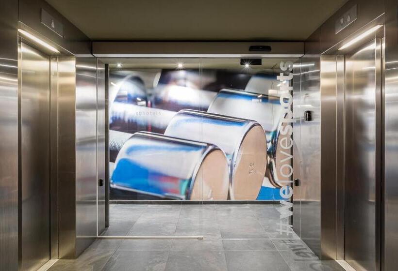 בית מלון כפרי Sb Plaza Europa