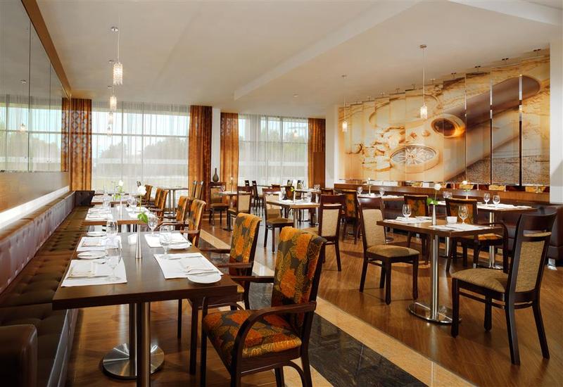 호텔 Sheraton Moscow Sheremetyevo Airport