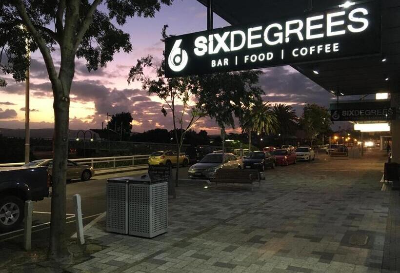 בית מלון כפרי Six Degrees Boutique