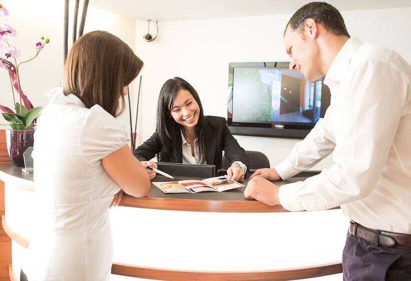 Sonne 1806   Hotel Am Campus Dornbirn