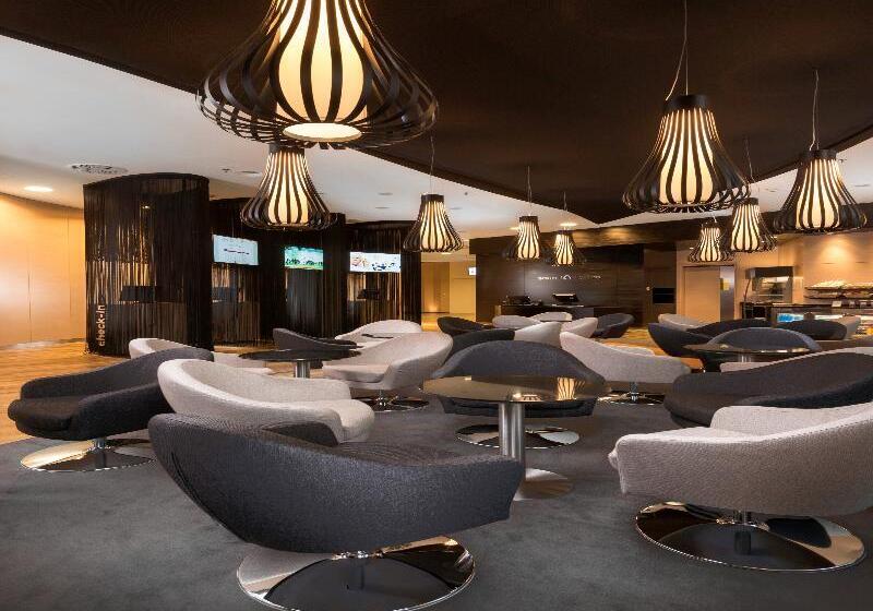 Sound Garden Hotel Airport