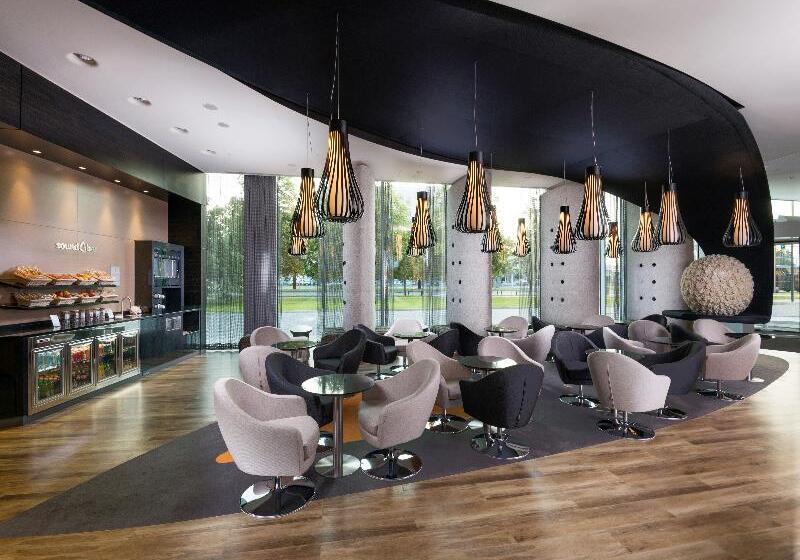 Sound Garden Hotel Airport