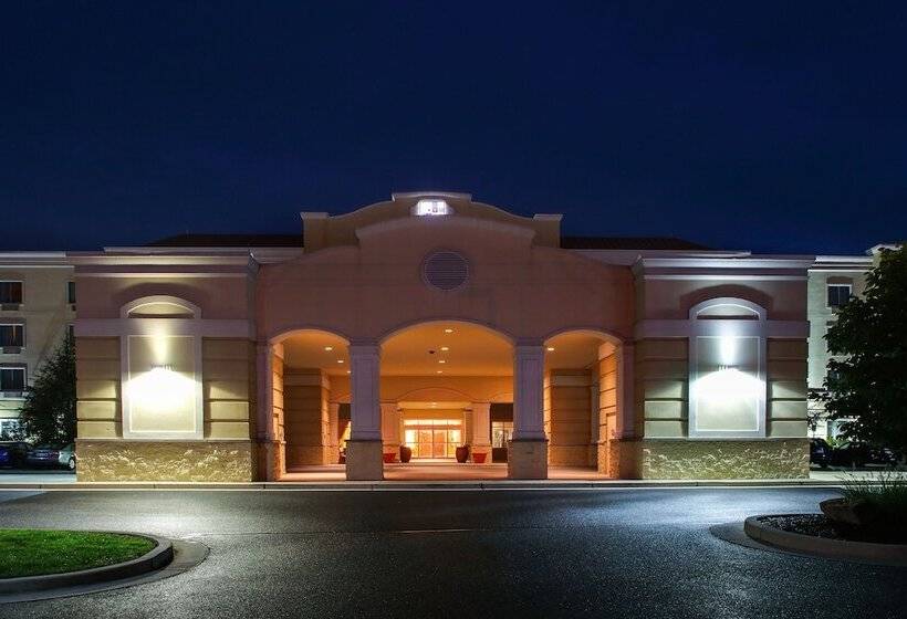 호텔 The Inn At Charles Town