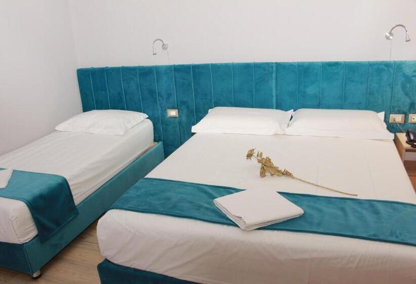 فندق Theranda Boutique