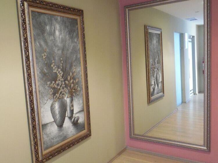 فندق Theranda Boutique