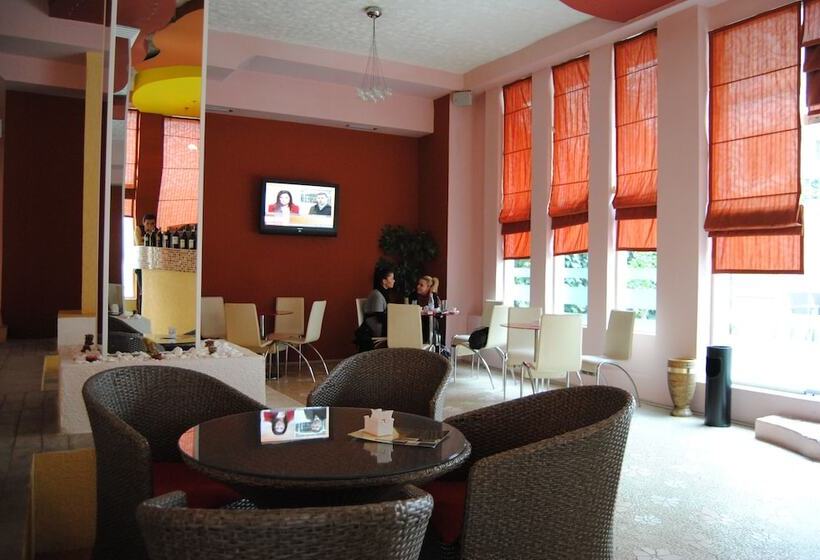 فندق Theranda Boutique