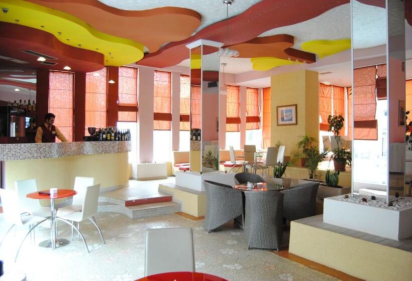 فندق Theranda Boutique