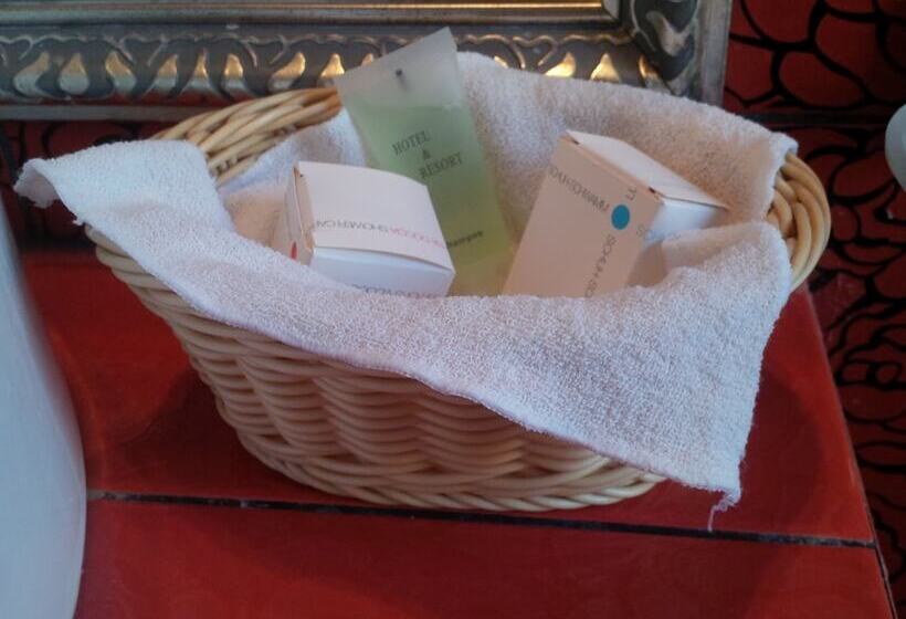 فندق Theranda Boutique