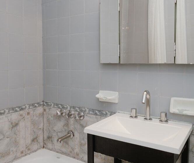 هتل Tucuman Palace