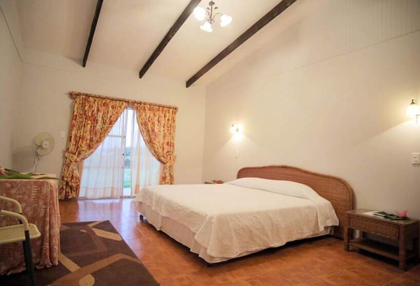 בית מלון כפרי Tupa