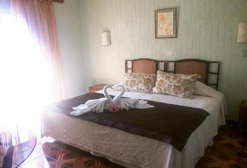 בית מלון כפרי Tupa