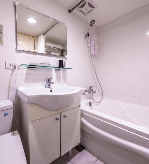 Hub Hotel   Songshan Airport Branch