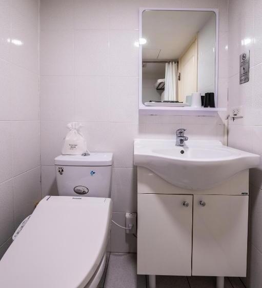 Hub Hotel   Songshan Airport Branch