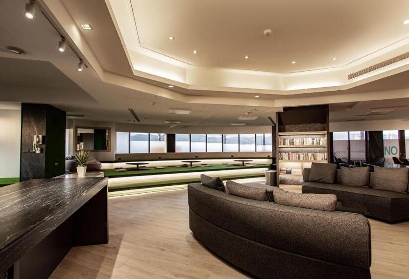 Hub Hotel   Songshan Airport Branch