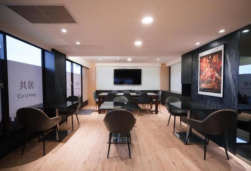 Hub Hotel   Songshan Airport Branch