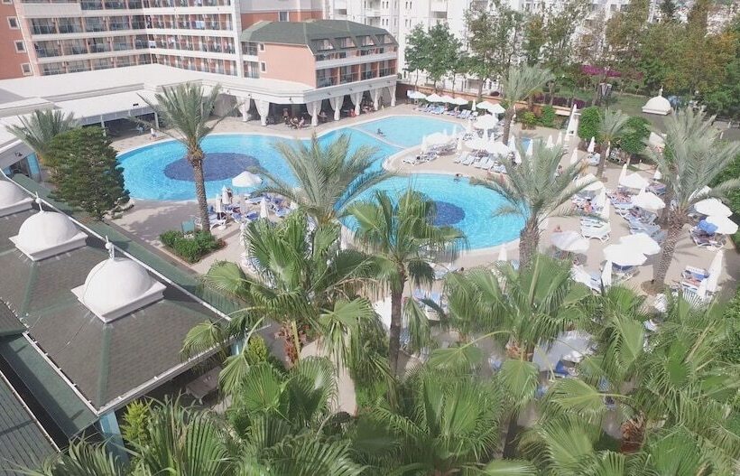 Insula Resort & Spa   All Inclusive