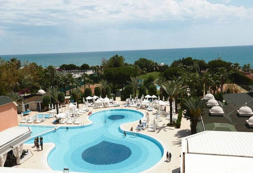 Insula Resort & Spa   All Inclusive